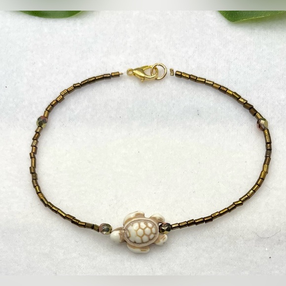 Sea Turtle and glass seed beads Anklet - Ankle Bracelet - Beach Anklet - Picture 3 of 4